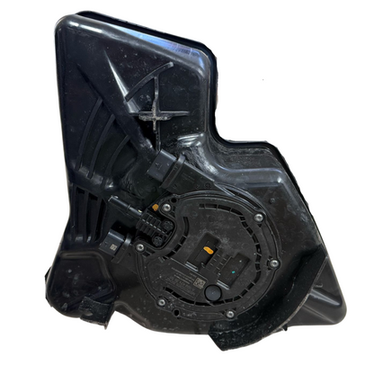 Used Genuine AdBlue DEF Tank Container with Sensor 9104702401 for Sprinter 2019+